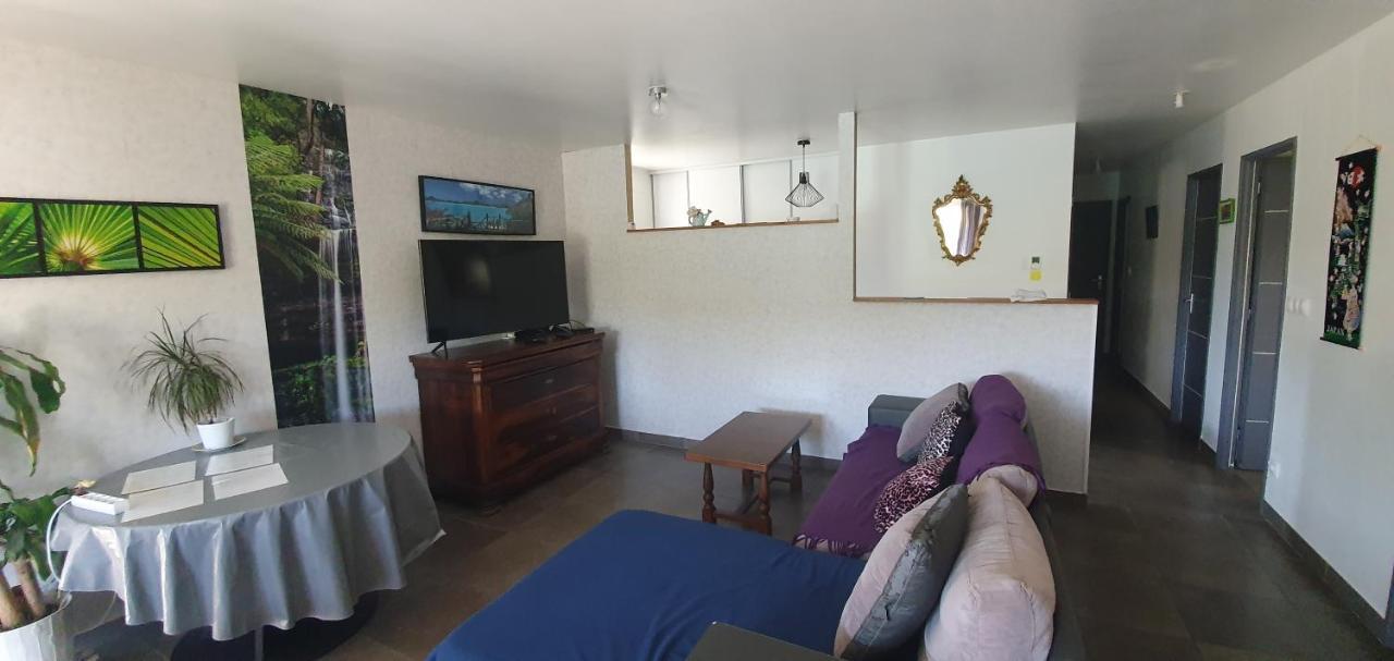 Montfaucon  1 Chambre Privative Avec Bureau Et Cuisine Dans Maison 105 M2 Montfaucon מראה חיצוני תמונה
